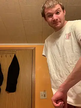 slutboy42000 online show from January 2, 2025, 3:58 am