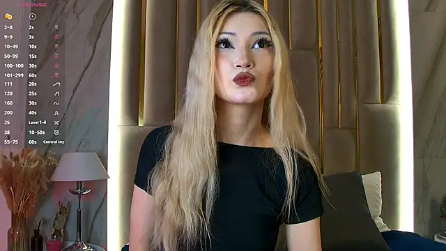 CarolReeves online show from November 15, 2025, 5:55 am