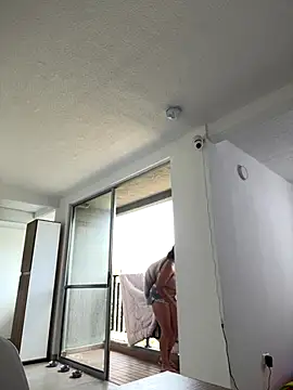 Alicia Ruiz online show from September 24, 2025, 2:01 pm