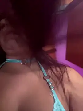 Alicia Ruiz online show from February 7, 2025, 5:07 pm