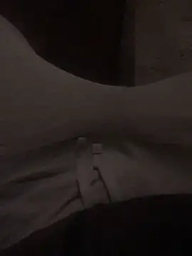 Snapshot of chrille82 chatting on October 6, 2025, 9:37 pm chrille82 online show from October 6, 2025, 9:37 pm