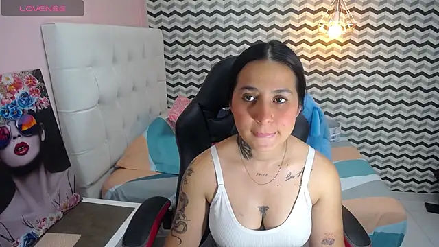 tianapiket online show from March 5, 2025, 7:06 pm