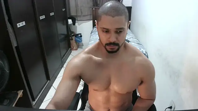 Snapshot of Brian_Aries chatting on May 11, 2026, 1:29 am Brian Aries online show from May 11, 2026, 1:29 am