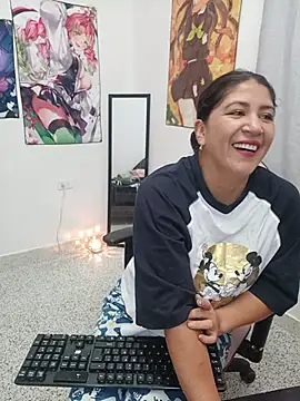Snapshot of nammy__dirtyhott chatting on June 9, 2026, 2:07 pm nammy dirtyhott online show from June 9, 2026, 2:07 pm