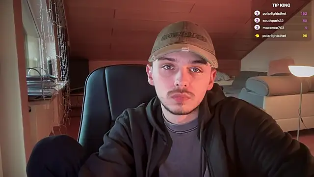 Snapshot of naked_psy chatting on February 18, 2025, 6:48 am naked psy online show from February 18, 2025, 6:48 am