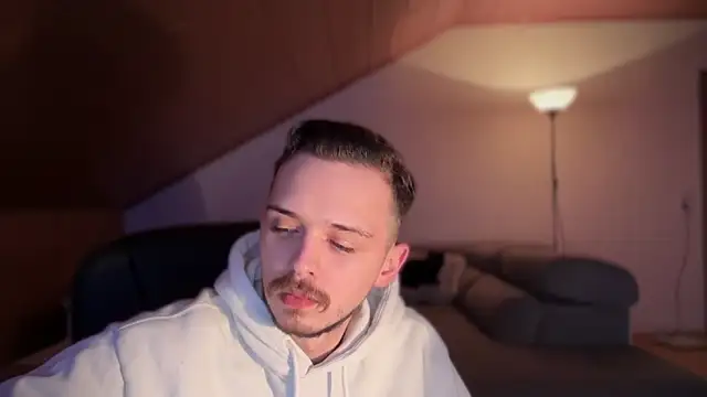 Snapshot of naked_psy chatting on February 2, 2025, 2:06 am naked psy online show from February 2, 2025, 2:06 am