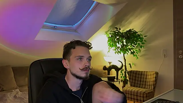 Snapshot of naked_psy chatting on March 19, 2026, 5:13 pm naked psy online show from March 19, 2026, 5:13 pm