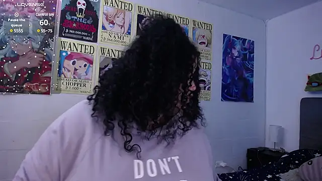 Snapshot of luisianacoxx chatting on February 25, 2025, 11:37 pm luisianacoxx online show from February 25, 2025, 11:37 pm