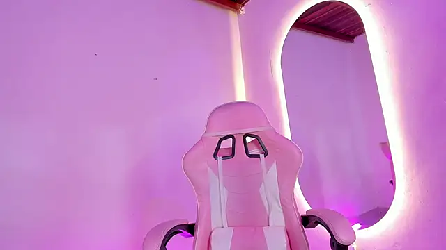  girl fernanda  online show from October 19, 2025, 6:49 am