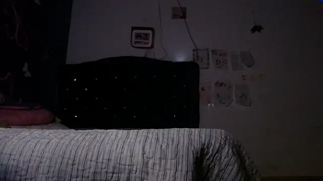 69liamilk69 online show from March 27, 2026, 6:11 am