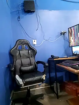 ElmaCannon online show from November 15, 2025, 1:59 pm