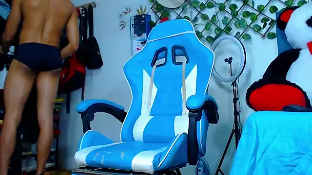 black latin23cm online show from February 27, 2026, 9:47 pm