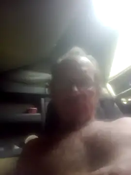 Snapshot of Berry8937263 chatting on April 11, 2026, 9:35 am Berry8937263 online show from April 11, 2026, 9:35 am