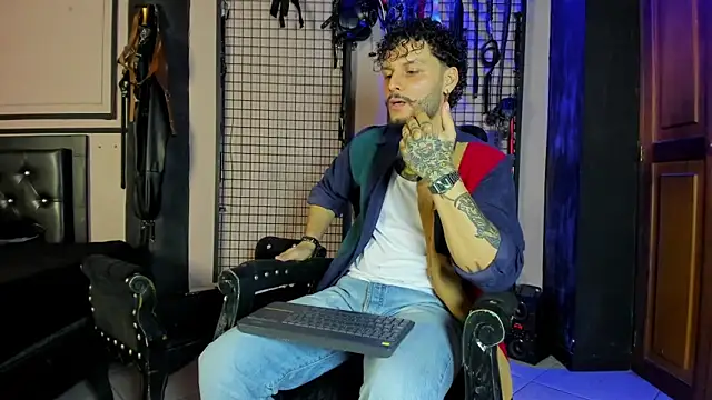 Twisted Fantasy online show from April 17, 2026, 3:42 am