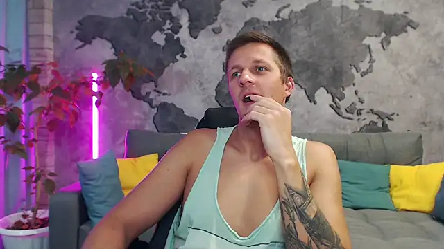 VikingChrisss online show from November 2, 2025, 10:42 am