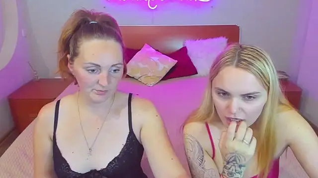 Snapshot of MagicEyess chatting on November 2, 2025, 6:24 pm MagicEyess online show from November 2, 2025, 6:24 pm