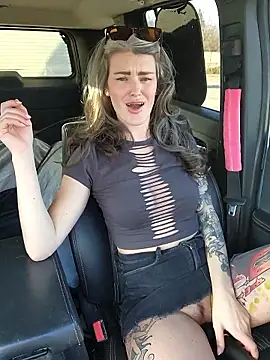 Snapshot of Lilmissvyx chatting on January 14, 2026, 9:51 pm Lilmissvyx online show from January 14, 2026, 9:51 pm