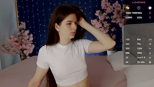 Snapshot of -Mirror-Girl- chatting on October 30, 2025, 5:17 am -Mirror-Girl- online show from October 30, 2025, 5:17 am