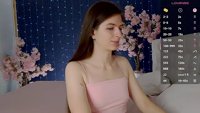 Snapshot of -Mirror-Girl- chatting on November 22, 2025, 4:44 am -Mirror-Girl- online show from November 22, 2025, 4:44 am