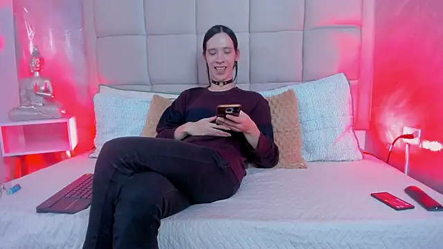 Snapshot of Hecatee_77 chatting on November 27, 2025, 7:58 pm Hecatee 77 online show from November 27, 2025, 7:58 pm