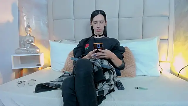 Snapshot of Hecatee_77 chatting on September 10, 2025, 7:46 pm Hecatee 77 online show from September 10, 2025, 7:46 pm