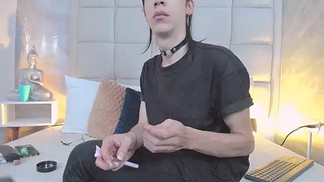 Snapshot of Hecatee_77 chatting on September 15, 2025, 8:31 pm Hecatee 77 online show from September 15, 2025, 8:31 pm