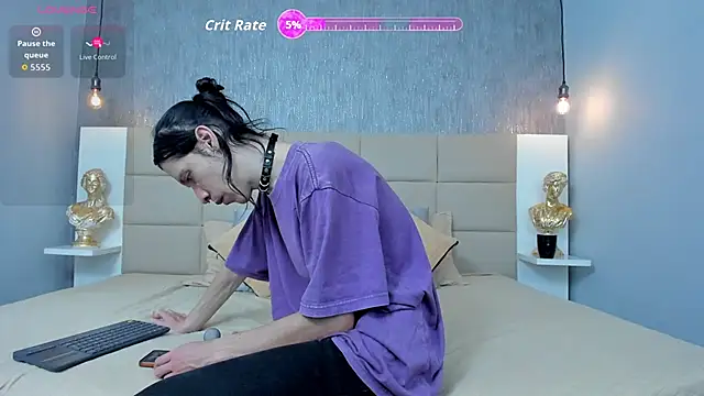 Hecatee 77 online show from April 11, 2026, 7:06 pm