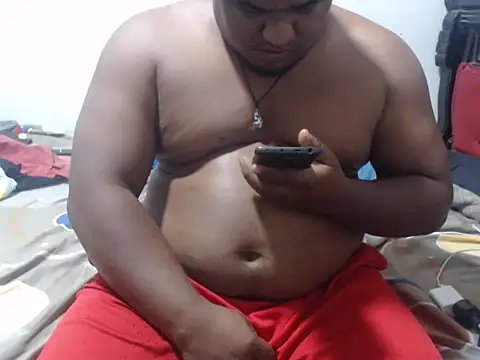 PONSE LATINO online show from April 11, 2026, 3:47 am