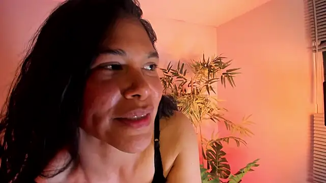  aish a  online show from December 13, 2025, 8:04 pm