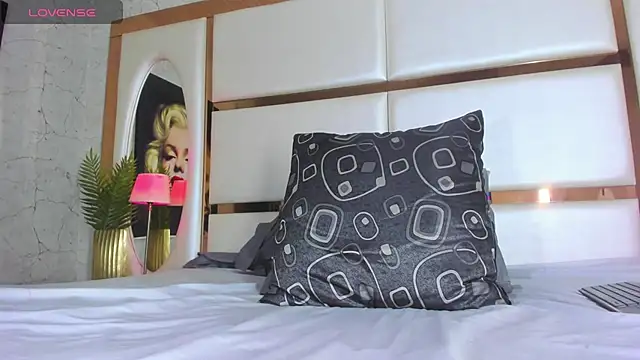 Snapshot of steffanxxll chatting on January 19, 2025, 3:18 am steffanxxll online show from January 19, 2025, 3:18 am