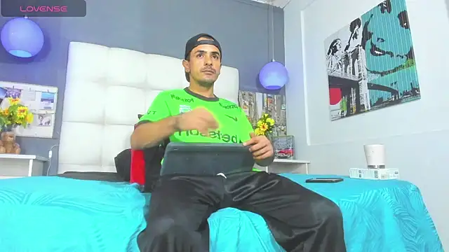 Snapshot of steffanxxll chatting on February 9, 2026, 9:13 pm steffanxxll online show from February 9, 2026, 9:13 pm