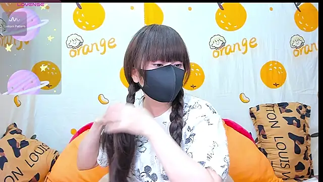 Snapshot of alonelove__ chatting on November 3, 2025, 2:39 am alonelove online show from November 3, 2025, 2:39 am