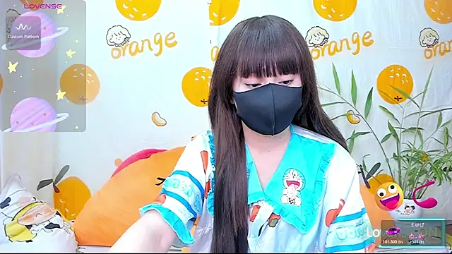 Snapshot of alonelove__ chatting on December 1, 2025, 2:45 am alonelove online show from December 1, 2025, 2:45 am