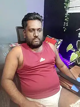 Rayansmith  online show from October 28, 2025, 10:09 pm