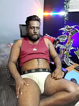 Rayansmith  online show from December 14, 2025, 11:21 pm