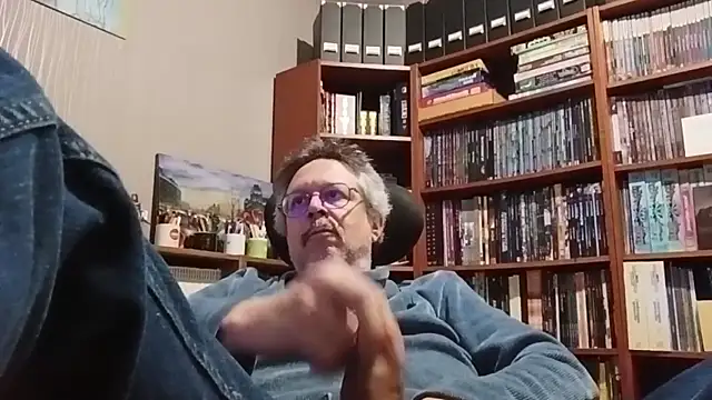 Mandra is a whore online show from October 12, 2025, 9:49 pm