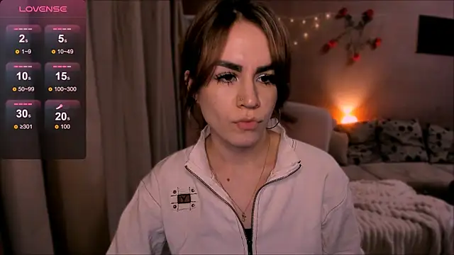 Snapshot of _selectrra chatting on December 20, 2025, 8:44 pm selectrra online show from December 20, 2025, 8:44 pm