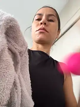 Snapshot of dominantandsubmissiveshow chatting on February 16, 2026, 7:56 pm dominantandsubmissiveshow online show from February 16, 2026, 7:56 pm