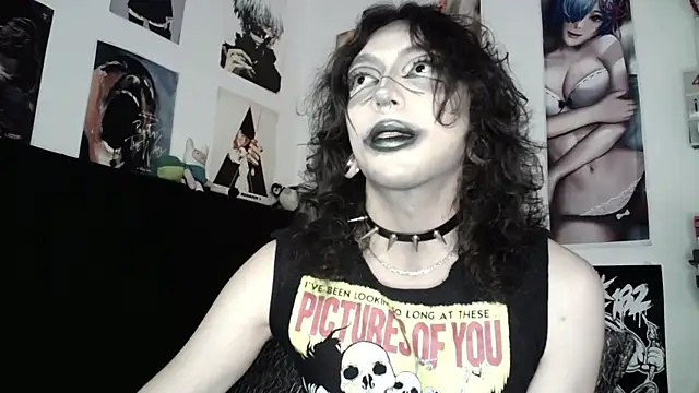 Snapshot of kiiler_queen chatting on June 9, 2026, 7:04 pm kiiler queen online show from June 9, 2026, 7:04 pm