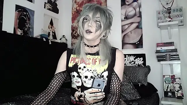 Snapshot of kiiler_queen chatting on June 18, 2026, 8:14 pm kiiler queen online show from June 18, 2026, 8:14 pm