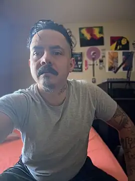 Snapshot of PeterGrandee chatting on May 16, 2026, 7:13 pm PeterGrandee online show from May 16, 2026, 7:13 pm