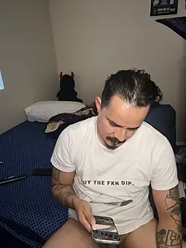 Snapshot of PeterGrandee chatting on April 30, 2026, 8:57 pm PeterGrandee online show from April 30, 2026, 8:57 pm