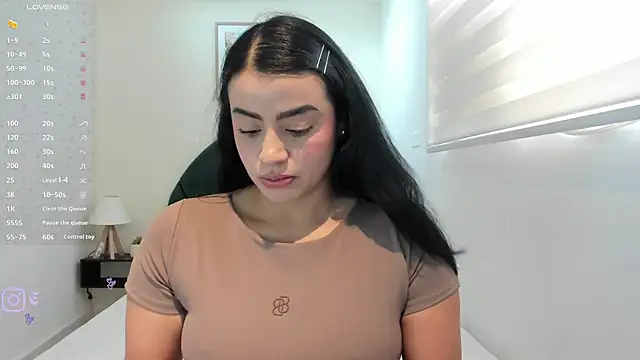 Snapshot of Paula_Desousa chatting on May 30, 2026, 7:30 pm Paula Desousa online show from May 30, 2026, 7:30 pm