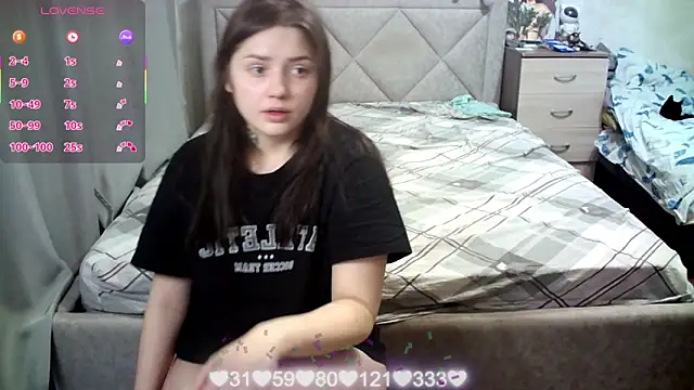 Snapshot of juliettkalen chatting on May 8, 2026, 4:27 am juliettkalen online show from May 8, 2026, 4:27 am
