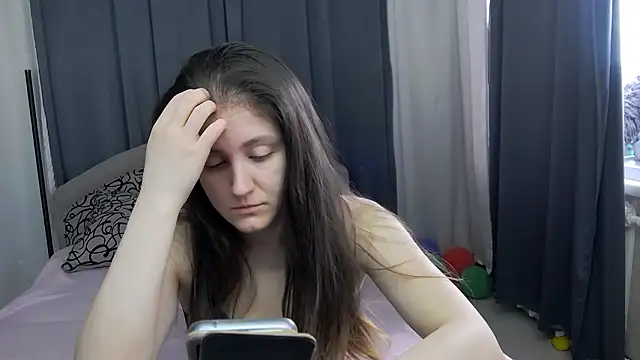 Holliy Cooper online show from March 23, 2026, 9:20 am