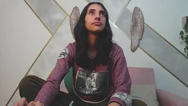 RoxanaCyrano  online show from February 21, 2025, 7:10 pm