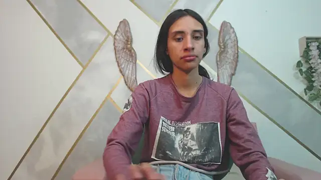 RoxanaCyrano  online show from February 25, 2025, 7:06 pm