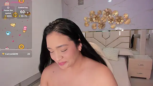 Snapshot of stephania_diamond chatting on December 3, 2024, 5:59 am stephania diamond online show from December 3, 2024, 5:59 am