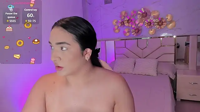 Snapshot of stephania_diamond chatting on December 5, 2024, 3:09 am stephania diamond online show from December 5, 2024, 3:09 am