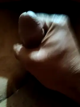 Snapshot of Awadalieid chatting on January 7, 2026, 8:47 pm Awadalieid online show from January 7, 2026, 8:47 pm